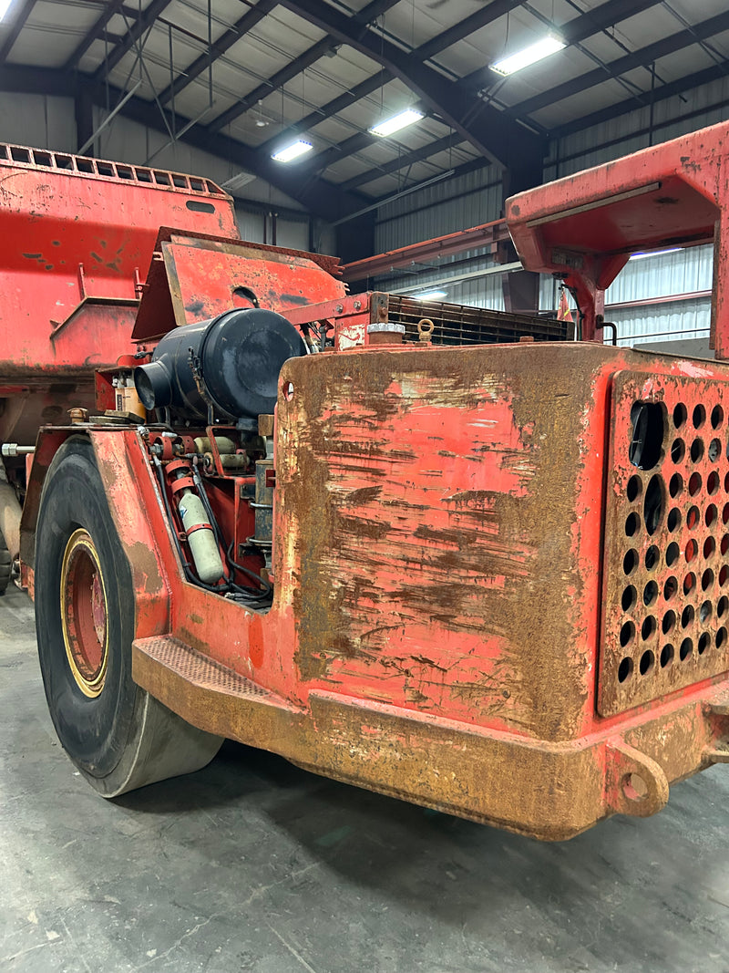 Underground Dump Truck Sand Blasting - Before